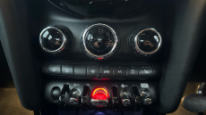 MINI Hatchback 1.5 Cooper Classic Premium 5dr Auto Petrol Hatchback